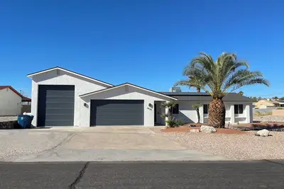 Image de Cheerful 3 bedroom home with Rv Garage Parking