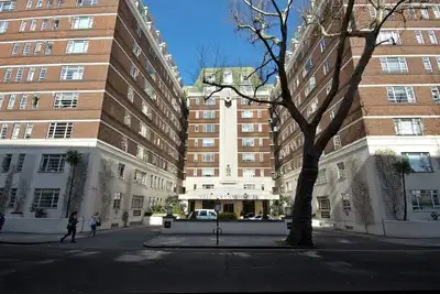 Image de Superior 1 Bedroom Apartment for Families in Kensington Chelsea