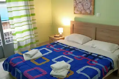 Image de koukaki-Comfy with a balcony apt