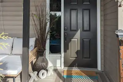 Image de Private guest suite on Acreage between Gull Lake & Sylvan Lake