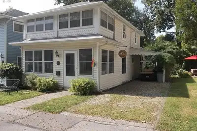 Image de Charming 4 Bedroom Cottage in Lakeside w/ 4 person golf cart and linens