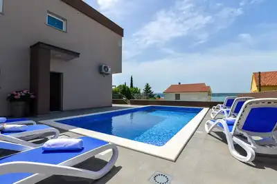 Image de Maison confortable à Maslenica avec.