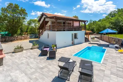 Image de Superbe maison Ă Sveti Vid Dobrinjski