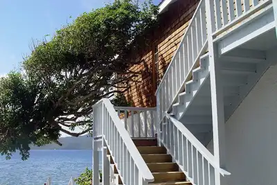 Image de Fort Recovery Beachfront Villa and Suites Hotel luxury 2br