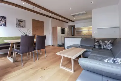 Image de 60 m² modern vacation apartment with balcony, free bathing lake, 100 m to the ski area