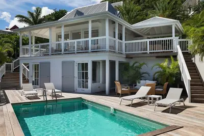 Image de Art (2/3 Rooms) Luxury villa