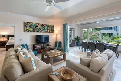 Image de Schooner Bay 203 | Lusca