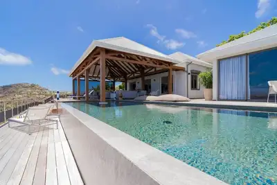 Image de W View (2/4 Rooms) Luxury villa