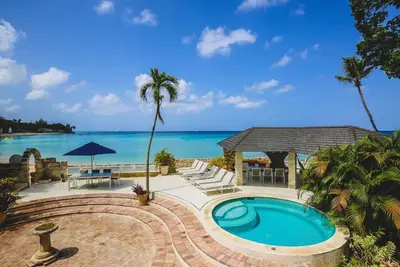 Landfall Luxury villa