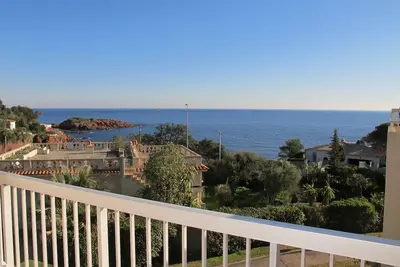 Image de Bel appartement 2p au pied des criques