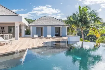 Image de Coco (2/3 Rooms) Luxury villa