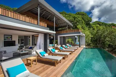 Image de Sasha (2/3 Rooms) Luxury villa