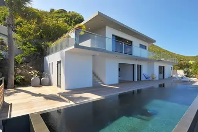 Image de Eranos (1/2 Rooms) Luxury villa