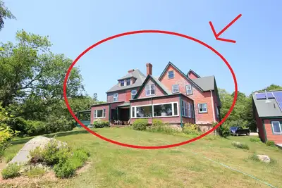Image de 207 Great Neck Estate - Oceanfront Painted Lady on 30 Acre estate