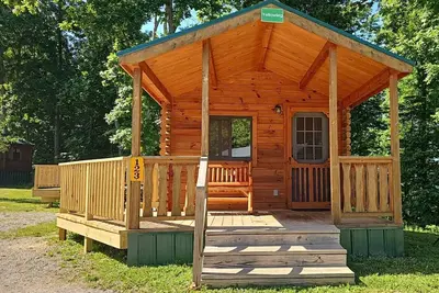 Image de 123) Yellowleg Log Cabin. Close to Hocking Hills State Park and more!