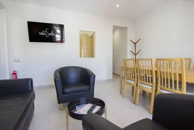 Image de Modern 95m2 apartment in Triana by RentalSevilla