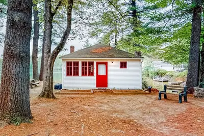 Image de Lakefront cabin with private dock, 2 kayaks & panoramic views