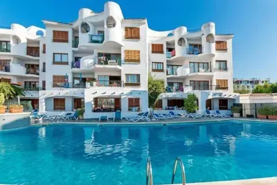 Carabela Front Beach & Pool by Interhome