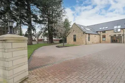 Image de 1 The Coach House, pet friendly, with hot tub in Elgin