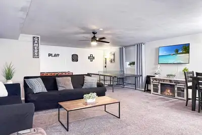 Image de Pennwood Guesthouse Private Basement Suite