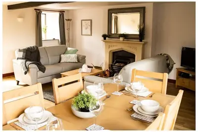 Image de Beech Cottage, a luxury cottage with 5 bedrooms, sleeps 9, dogs very welcome