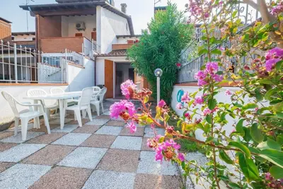 Image de Maison de vacances Lido delle Nazioni pour 1 - 8 personnes avec 3 chambres à coucher - Maison mitoye