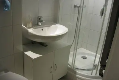 Image de Apartment Kreutzer - Apartment Möllingstraße, shower, toilet