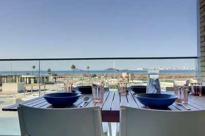 Image de Vue mer, piscine, gym, wifi