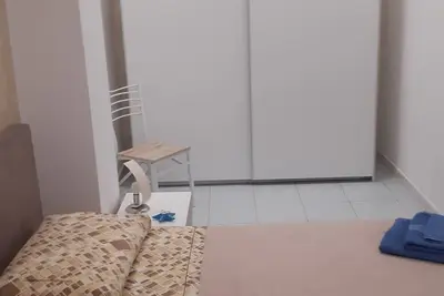 Image de A stone's throw from Mondello Square