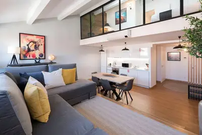 Image de Modern Loft w/ Ac in Downtown Porto by LovelyStay