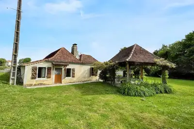Image de Homerez - Maison de campagne sereine avec jardin
