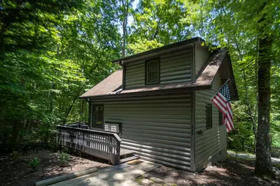 Image de Uber Helen; Walk to town, Fireplace, Clean