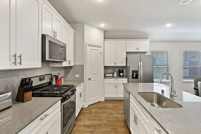 Image de Tch - 4br\/2ba Home in McKinney - H2