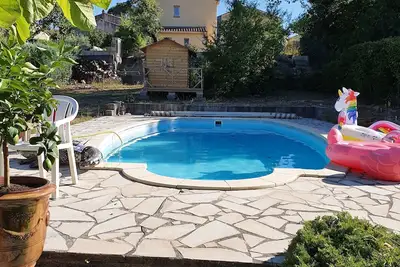Image de Maison conviviale de 110m² avec piscine