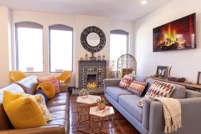 Image de Fabulous Mid-Century Loft In <3 of Bhm