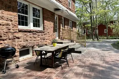 Image de The Scheller House Downtown- 2600 ft. ² 4 br - 1920 Historic - Fully Remodeled