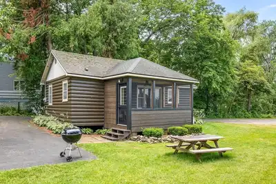 Image de Greenway Log Cottage - 5