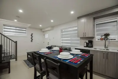 Image de Adorable 2 Bedroom Guest Home