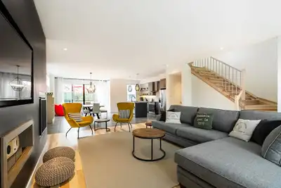 Image de Le Memph: condo-chalet 3 chambres avec Spa commun lac Memphrémagog