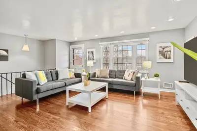 Image de Spacious ★ Baby friendly ★ 18mins to Dt ★ King Bed ★ Fast Wifi