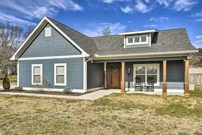 Image de Newly Built Arab Abode Near Guntersville Lake