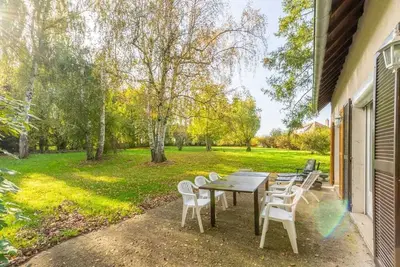 Image de Homerez - Maison chaleureuse à Saints avec jardin et terrasse