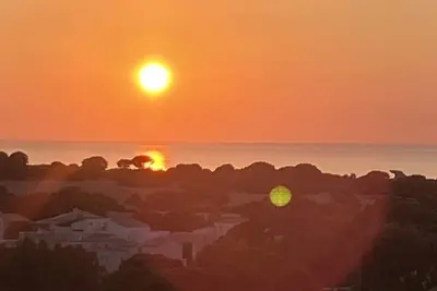 Image de Résidence Monte e Mare, vue mer et couchers de soleil, accès plage à pied