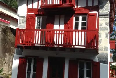 Image de Maison familiale basque au coeur du quartier historique