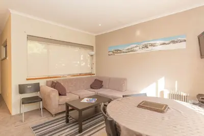 Image de Charvel - 1/35 Gippsland Street