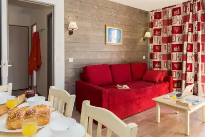 Image de À 100m des pistes de ski, télévision, casier à ski, 44-48m², Valmeinier