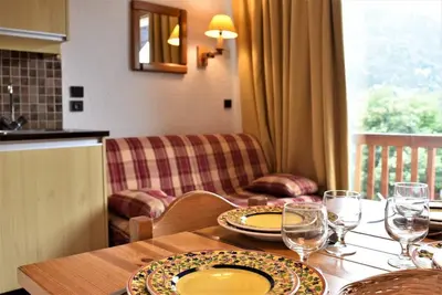 Image de 50m des commerces, 2ème étage, balcon, 28m², Méribel