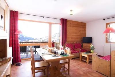 Image de 200m des commerces, piscine, balcon, télévision, 30-35m², Orcières Merlette 1850