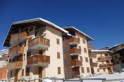 Image de 1er étage, balcon, télévision, casier à ski, 29m², Aussois