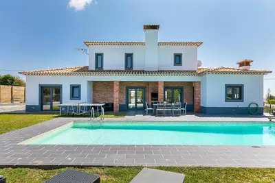 Image de Casa Amizade - avec une vue imprenable sur l'océan